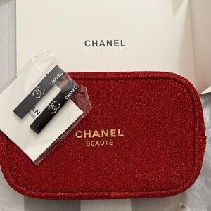A set of GWP CHANEL Beaute Red Sparkle Beauty Pouch and Hair clips